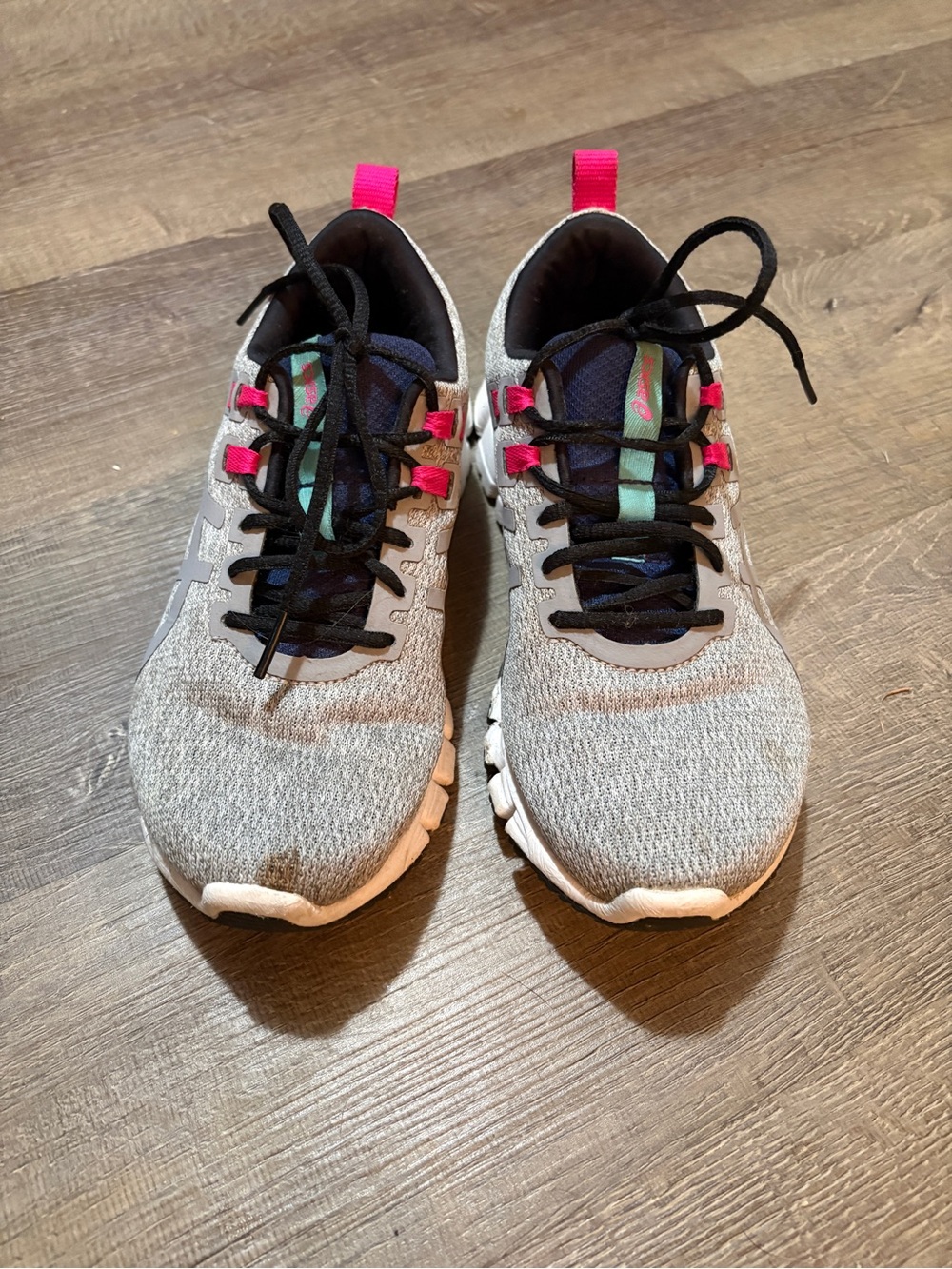 Asics Women's Light Gray Knit Running Shoes with Pink Accents